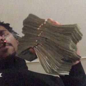 Meet your Posher, Pierre